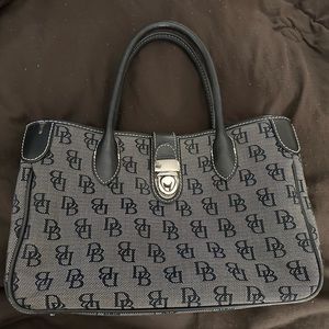 dooney and bourke Handbag